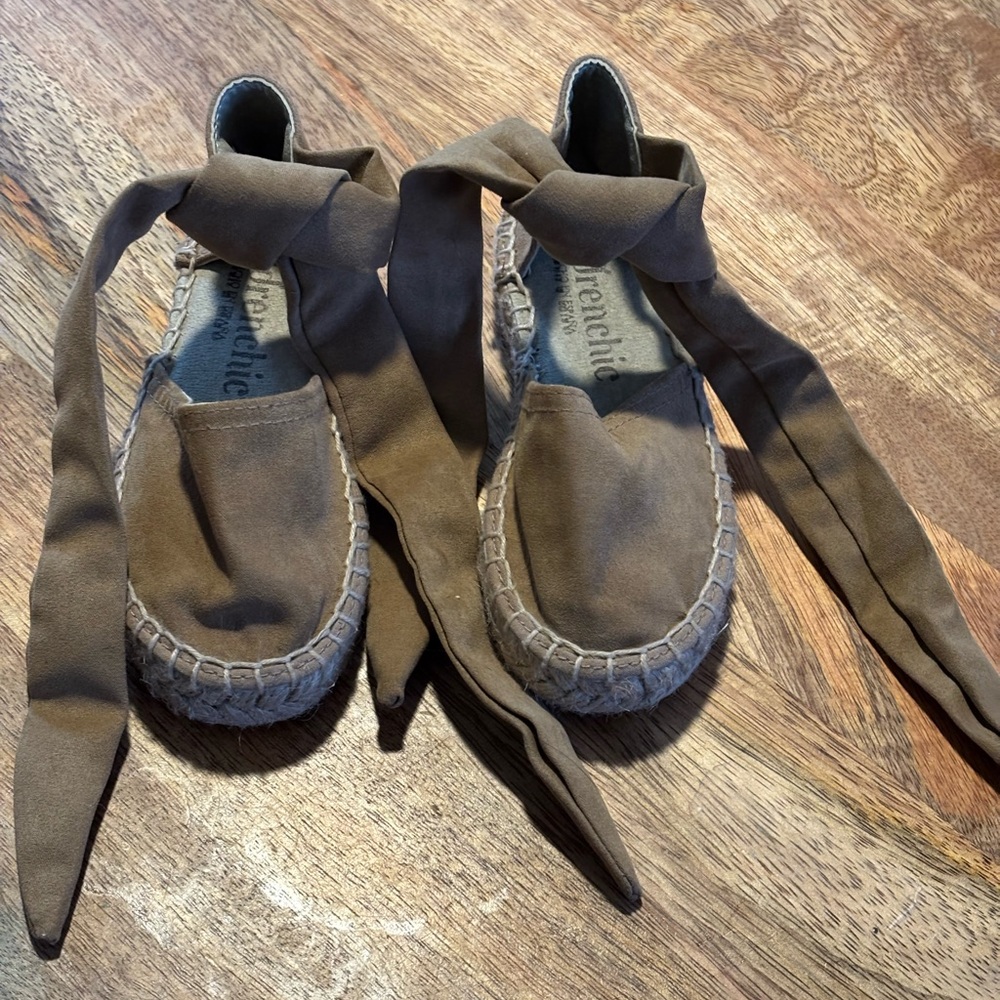 Childrenchic Espadrilles Sz 25
